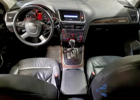 2010 Audi Q5 Premium z USA, uszkodzony, nr VIN WA1CKAFP5AA079172